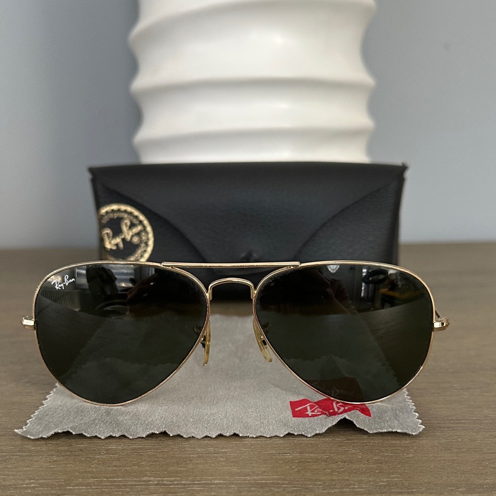 Ray-Ban Classic Gold Sunglasses with Dark Lenses